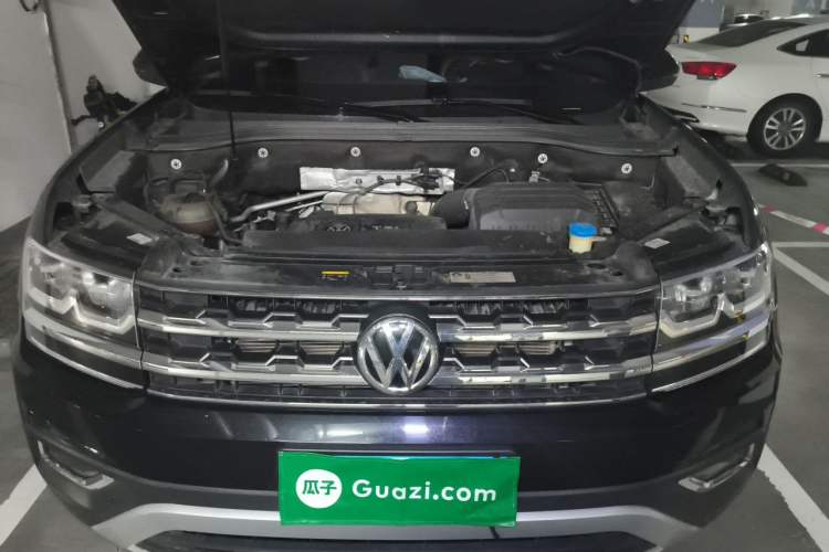 Used Volkswagen Teramont 2019 380TSI Four-Wheel Drive Luxury Version China V Standard Engine Bay