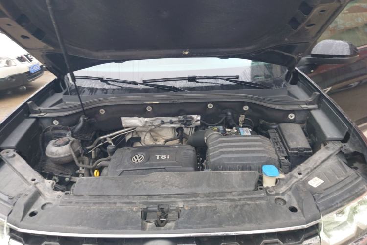Used Volkswagen Teramont 2019 380TSI Four-Wheel Drive Luxury Version China VI Standard Engine Bay