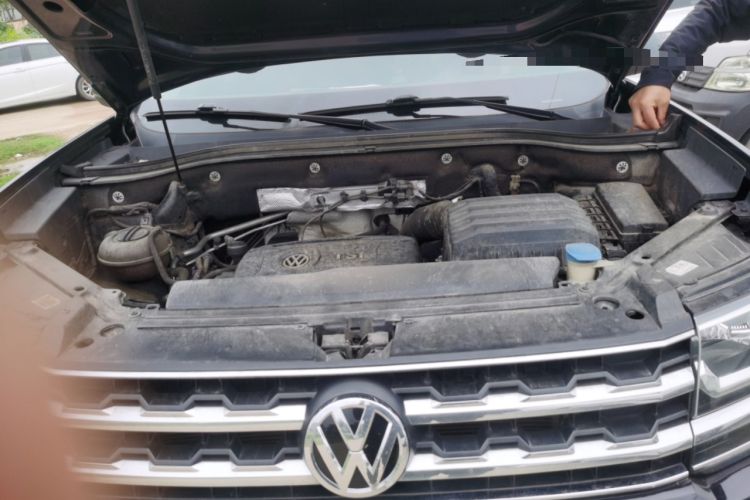 Used Volkswagen Teramont 2019 380TSI Four-Wheel Drive Luxury Version China VI Standard Engine Bay