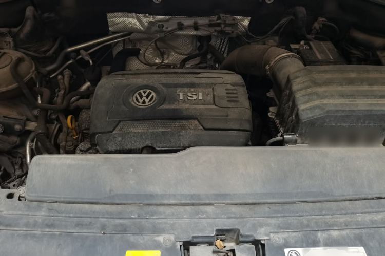 Used Volkswagen Teramont 2019 380TSI Four-Wheel Drive Luxury Version China VI Standard Engine Bay
