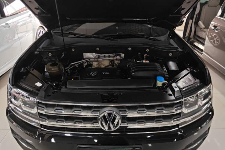Used Volkswagen Teramont 2019 380TSI Four-Wheel Drive Luxury Version China V Standard Engine Bay