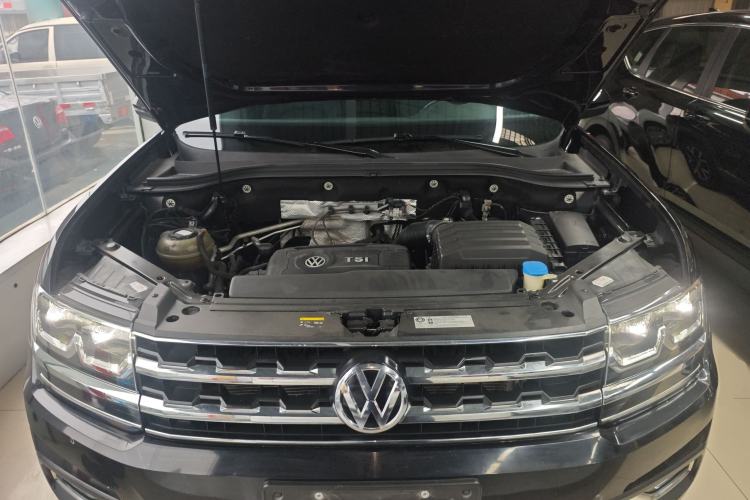 Used Volkswagen Teramont 2019 380TSI Four-Wheel Drive Luxury Version China V Standard Engine Bay