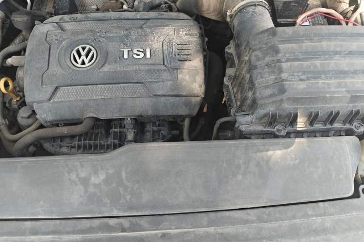 Used Volkswagen Teramont  Engine Bay