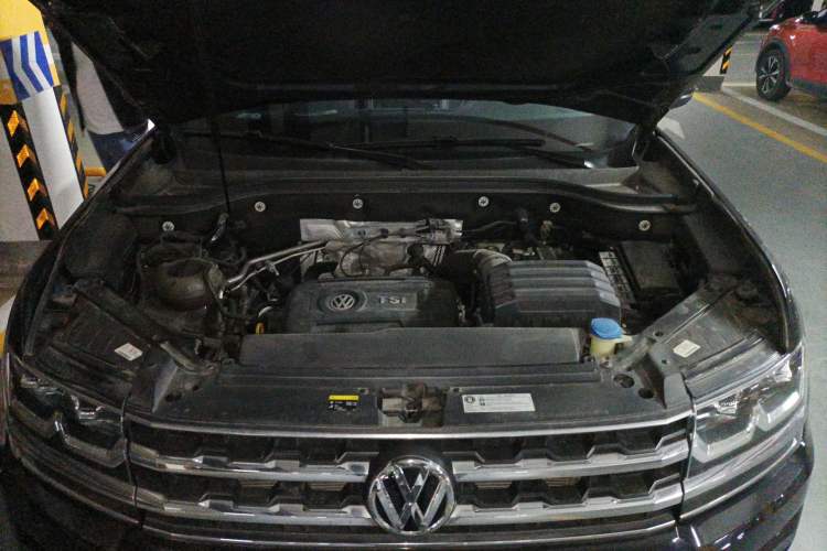 Used Volkswagen Teramont 2019 380TSI Four-Wheel Drive Luxury Version China V Standard Engine Bay