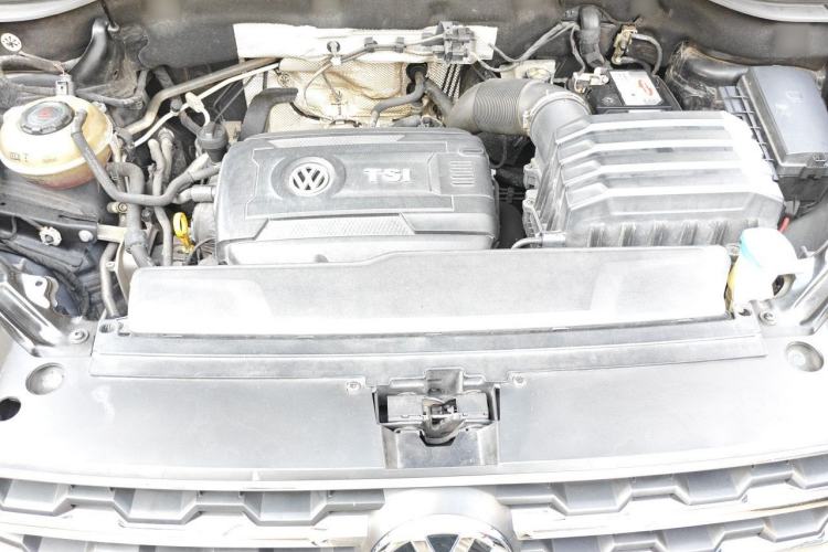 Used Volkswagen Teramont 2019 380TSI Four-Wheel Drive Luxury Version China VI Standard Engine Bay