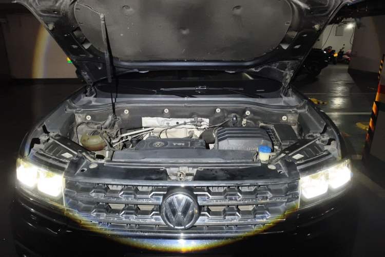 Used Volkswagen Teramont 2019 380TSI Four-Wheel Drive Luxury Version China VI Standard Engine Bay