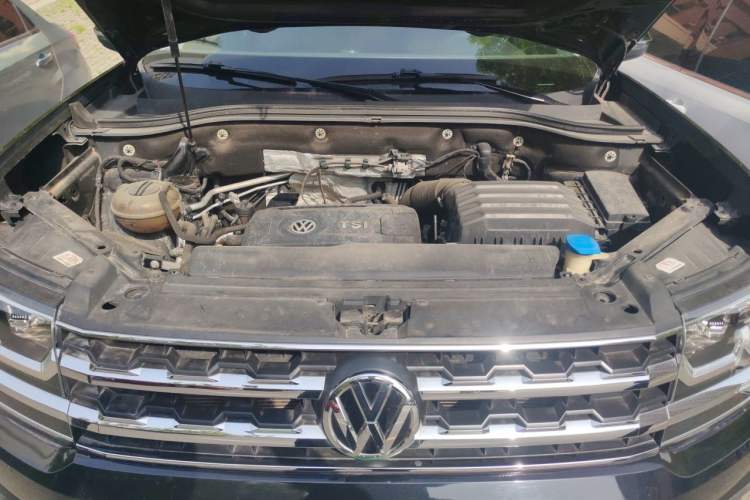 Used Volkswagen Teramont 2019 380TSI Four-Wheel Drive Luxury Version China V Standard Engine Bay