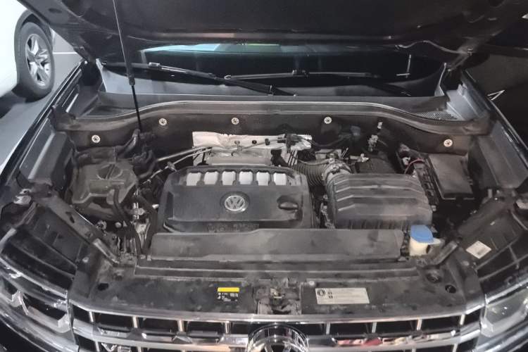 Used Volkswagen Teramont 2019 530 V6 Four-Wheel Drive Flagship Version China V Standard Engine Bay