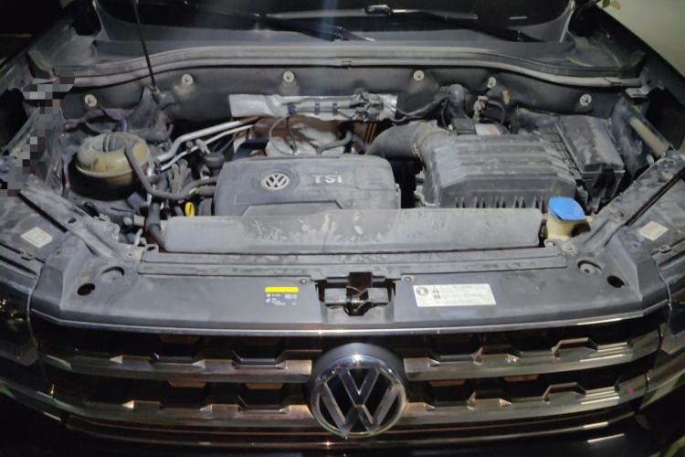 Used Volkswagen Teramont 2019 380TSI Four-Wheel Drive Luxury Version China VI Standard Engine Bay