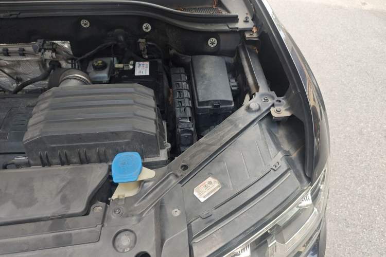 Used Volkswagen Teramont 2019 380TSI Four-Wheel Drive Comfort Edition China V Standard Engine Bay Left