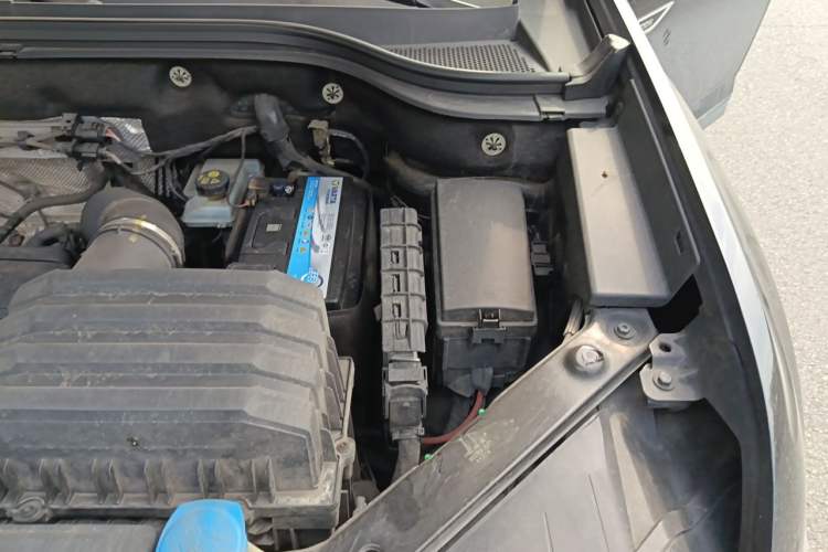 Used Volkswagen Teramont 2019 380TSI Four-Wheel Drive Comfort Edition China VI Standard Engine Bay Left
