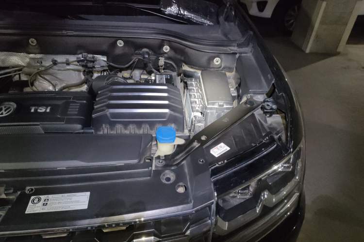 Used Volkswagen Teramont 2019 380TSI Four-Wheel Drive Comfort Edition China V Standard Engine Bay Left