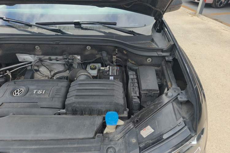 Used Volkswagen Teramont 2019 380TSI Four-Wheel Drive Luxury Version China VI Standard Engine Bay Left