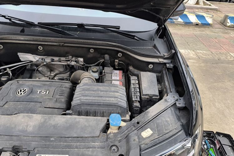 Used Volkswagen Teramont 2019 380TSI Four-Wheel Drive Luxury Version China V Standard Engine Bay Left
