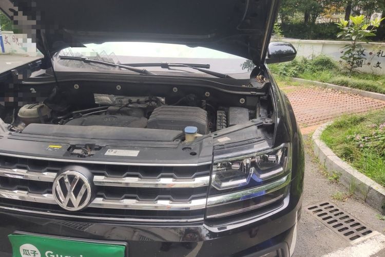 Used Volkswagen Teramont 2019 330TSI Two-Wheel-Drive Luxury Edition China VI Standard Engine Bay Left