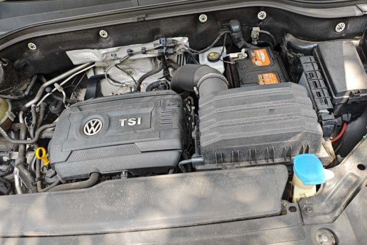 Used Volkswagen Teramont 2019 380TSI Four-Wheel Drive Luxury Version China V Standard Engine Bay