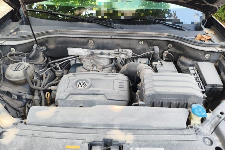 Used Volkswagen Teramont 2019 380TSI Four-Wheel Drive Luxury Version China V Standard Engine Bay