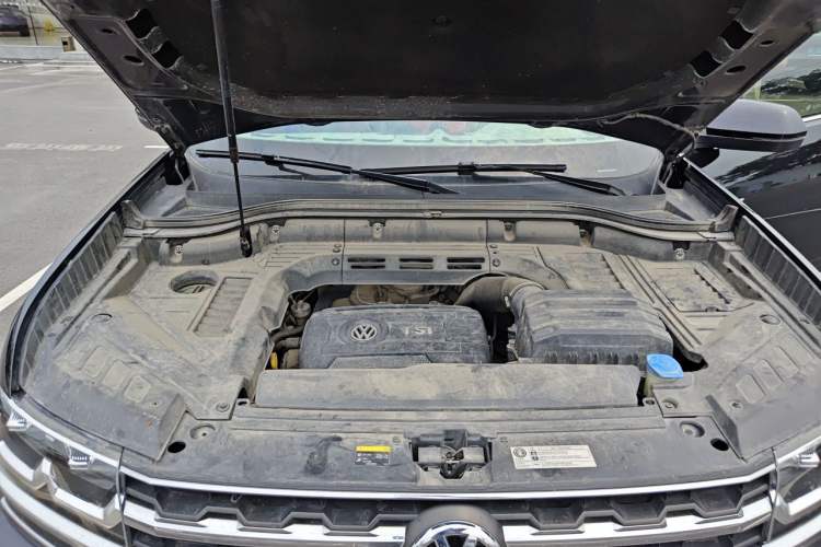 Used Volkswagen Teramont 2019 380TSI Four-Wheel Drive Luxury Version China VI Standard Engine Bay