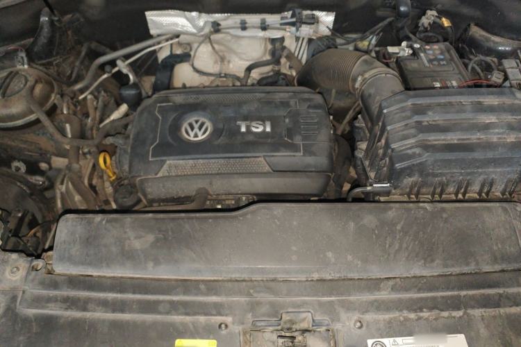 Used Volkswagen Teramont 2019 380TSI Four-Wheel Drive Luxury Version China V Standard Engine Bay