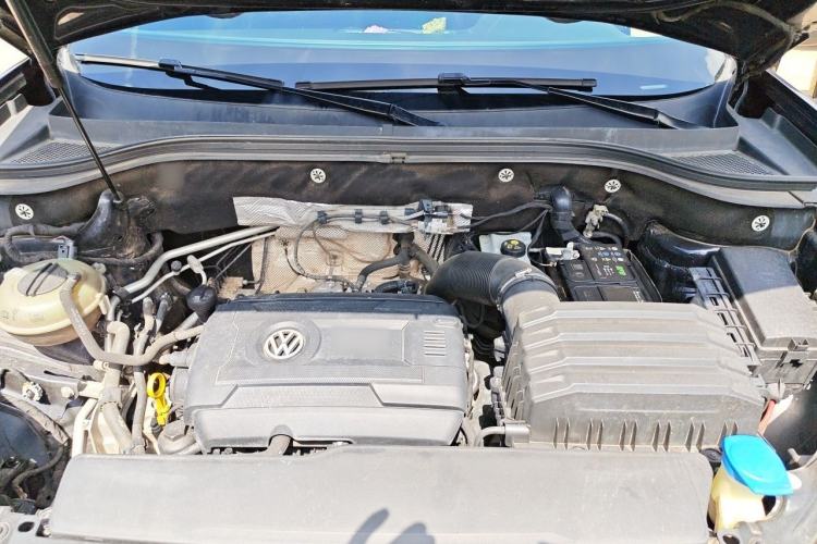 Used Volkswagen Teramont 2019 380TSI Four-Wheel Drive Luxury Version China V Standard Engine Bay