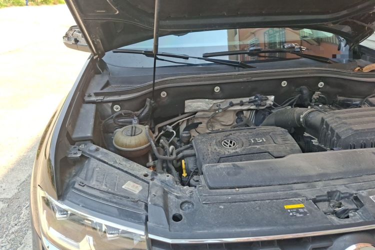 Used Volkswagen Teramont 2019 380TSI Four-Wheel Drive Comfort Edition China VI Standard Engine Bay Right