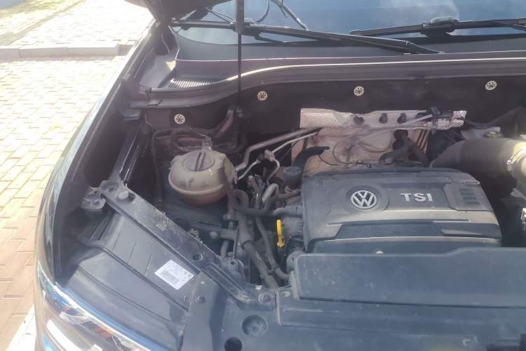 Used Volkswagen Teramont 2019 380TSI Four-Wheel Drive Flagship Model China V Standard Engine Bay Right
