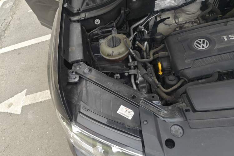 Used Volkswagen Teramont 2019 380TSI Four-Wheel Drive Luxury Version China V Standard Engine Bay Right