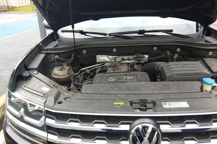Used Volkswagen Teramont 2019 380TSI Four-Wheel Drive Luxury Version China V Standard Engine Bay Right