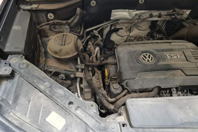 Used Volkswagen Teramont 2019 380TSI Four-Wheel Drive Luxury Version China VI Standard Engine Bay Right