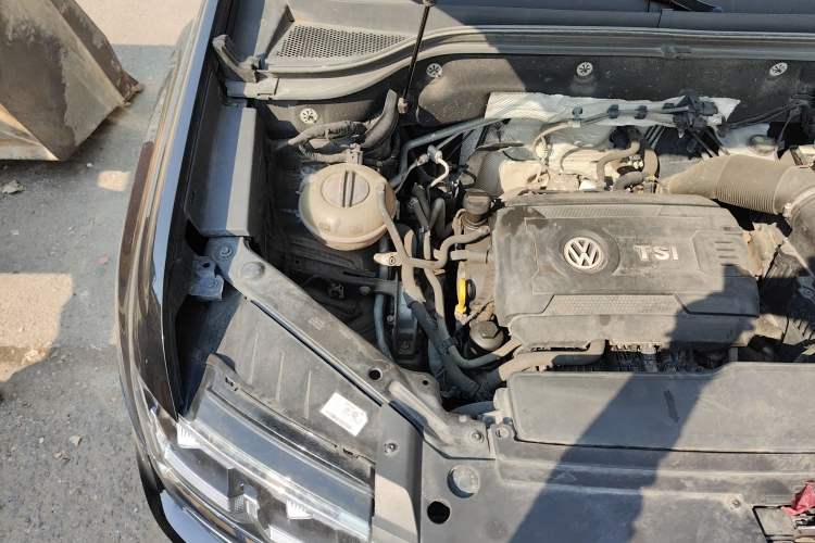 Used Volkswagen Teramont 2019 380TSI Four-Wheel Drive Luxury Version China V Standard Engine Bay Right