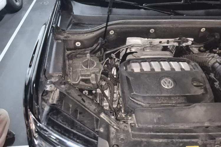 Used Volkswagen Teramont 2019 530 V6 Four-Wheel Drive Flagship Version China V Standard Engine Bay Right