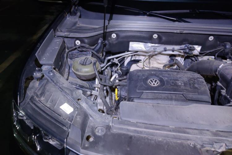 Used Volkswagen Teramont 2019 380TSI Four-Wheel Drive Luxury Version China V Standard Engine Bay Right