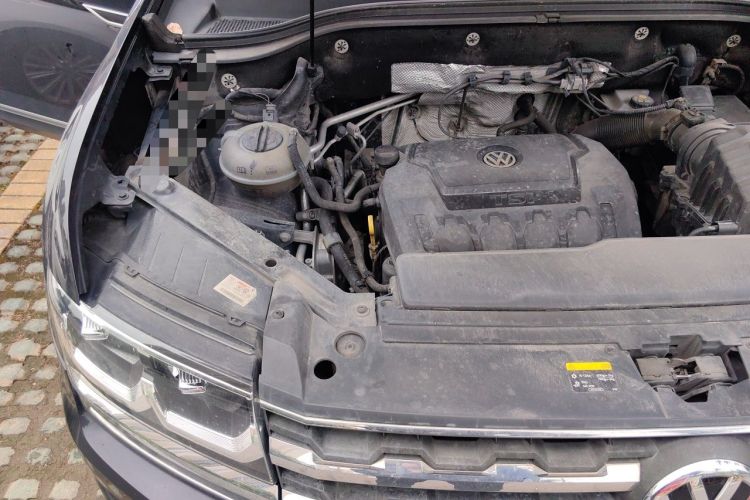 Used Volkswagen Teramont 2019 330TSI Two-Wheel-Drive Luxury Edition China V Standard Engine Bay Right