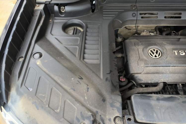 Used Volkswagen Teramont 2019 380TSI Four-Wheel Drive Comfort Edition China VI Standard Engine Bay Right