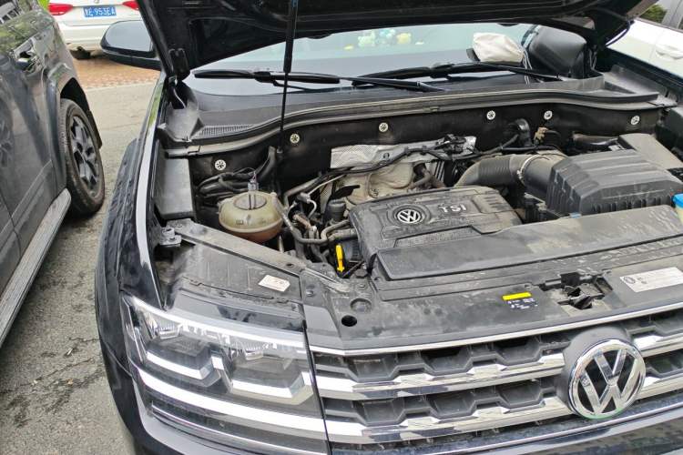 Used Volkswagen Teramont 2019 380TSI Four-Wheel Drive Luxury Version China V Standard Engine Bay Right