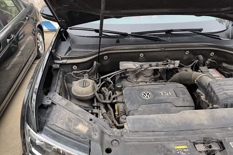 Used Volkswagen Teramont 2019 380TSI Four-Wheel Drive Luxury Version China V Standard Engine Bay Right