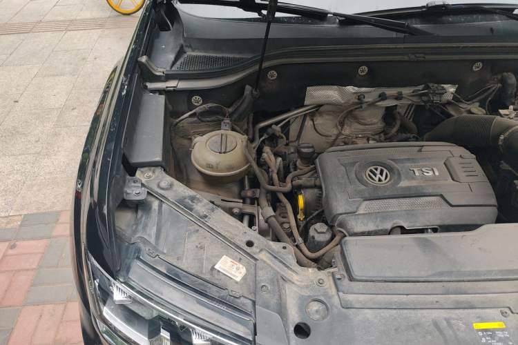 Used Volkswagen Teramont 2019 380TSI Four-Wheel Drive Luxury Version China VI Standard Engine Bay Right