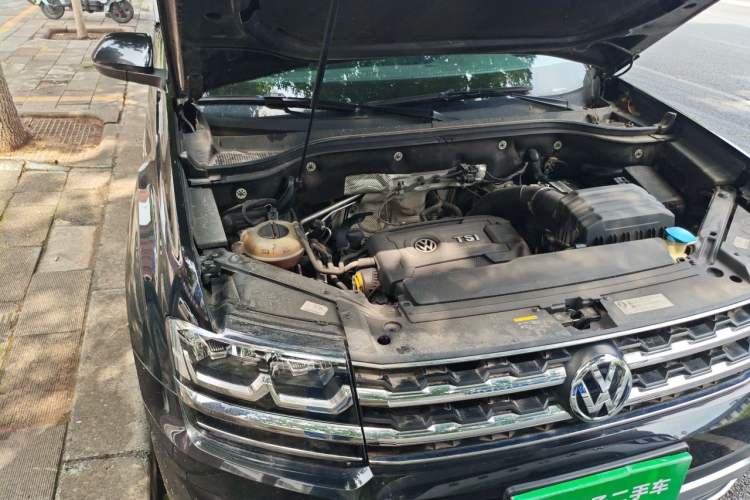 Used Volkswagen Teramont 2019 380TSI Four-Wheel Drive Luxury Version China VI Standard Engine Bay Right