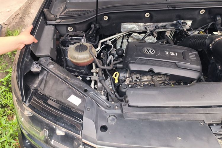 Used Volkswagen Teramont 2019 380TSI Four-Wheel Drive Luxury Version China VI Standard Engine Bay Right
