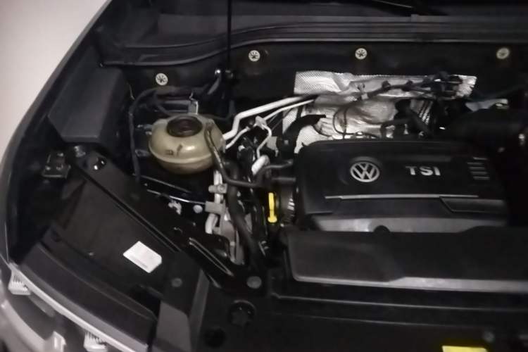 Used Volkswagen Teramont 2019 380TSI Four-Wheel Drive Luxury Version China V Standard Engine Bay Right
