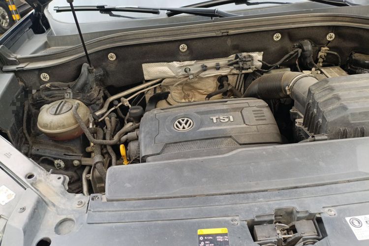 Used Volkswagen Teramont 2019 380TSI Four-Wheel Drive Luxury Version China VI Standard Engine Bay Right