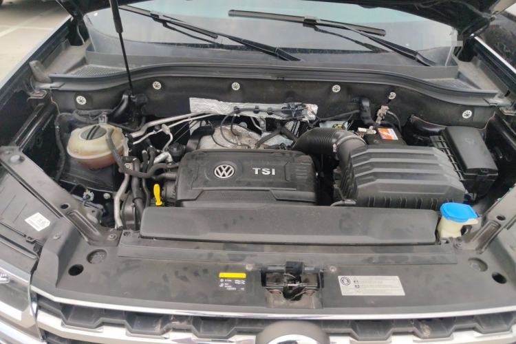 Used Volkswagen Teramont 2019 380TSI Four-Wheel Drive Luxury Version China VI Standard Engine Bay
