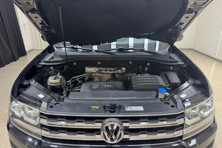 Used Volkswagen Teramont 2019 380TSI Four-Wheel Drive Luxury Version China V Standard Engine Bay