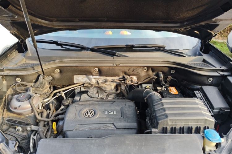 Used Volkswagen Teramont 2019 380TSI Four-Wheel Drive Comfort Edition China V Standard Engine Bay