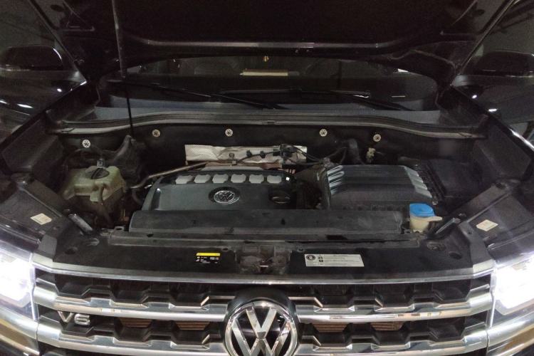 Used Volkswagen Teramont 2019 530 V6 Four-Wheel Drive Luxury Edition China V Standard Engine Bay