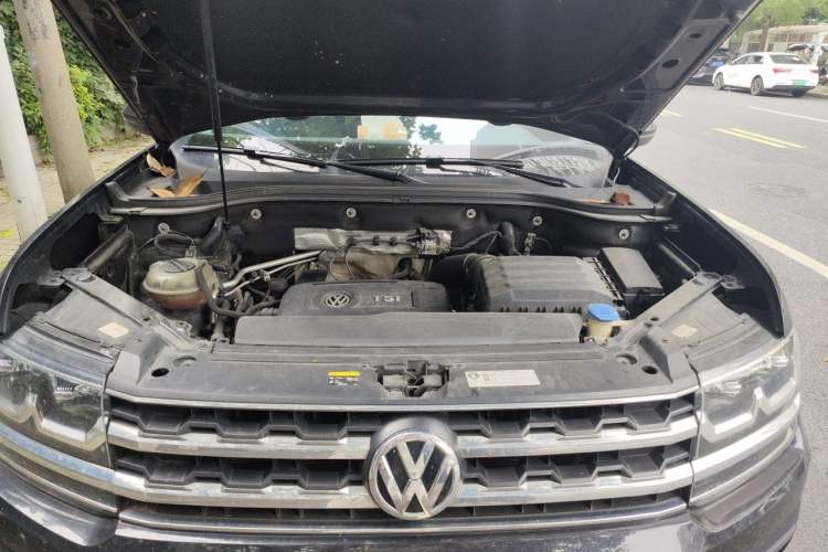 Used Volkswagen Teramont 2019 380TSI Four-Wheel Drive Comfort Edition China V Standard Engine Bay
