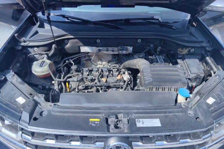 Used Volkswagen Teramont 2019 380TSI Four-Wheel Drive Luxury Version China V Standard Engine Bay