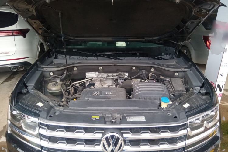 Used Volkswagen Teramont 2019 380TSI Four-Wheel Drive Luxury Version China VI Standard Engine Bay