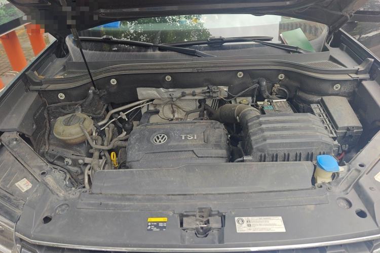 Used Volkswagen Teramont 2019 380TSI Four-Wheel Drive Comfort Edition China VI Standard Engine Bay