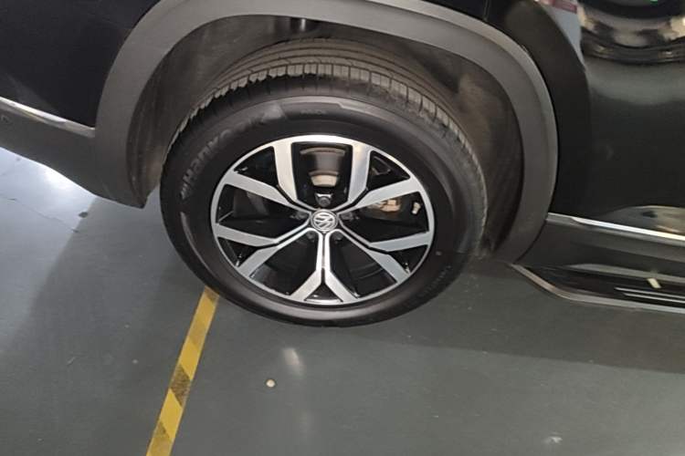 Used Volkswagen Teramont 2019 330TSI Two-Wheel-Drive Luxury Edition China VI Standard Exterior 2